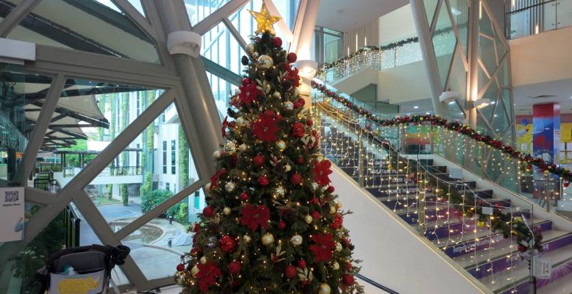 Christmas tree decor at SAFRA Jurong