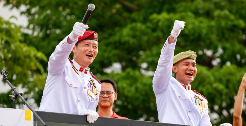 LTC Firdaus With Parade Regimental Sergeant Major Senior Warrant Officer Lim Jie Hui 