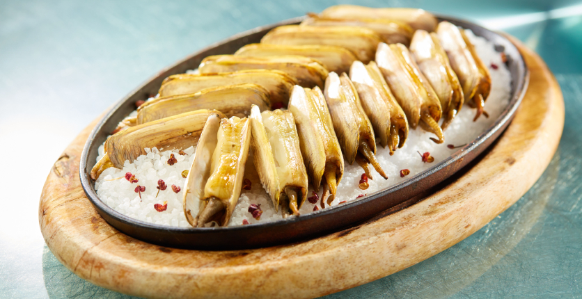 PUTIEN Salt-baked Duotou Clams